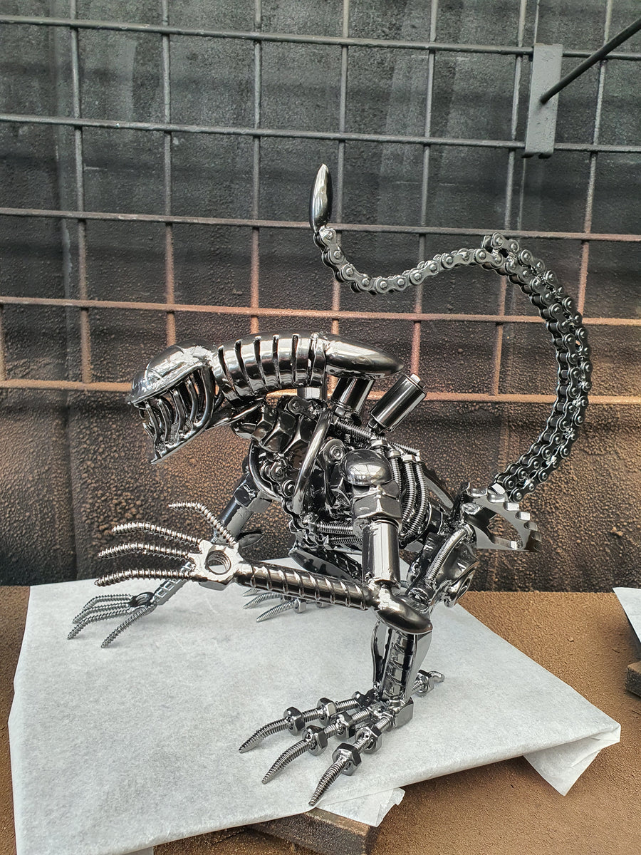 Inspired by: Alien MAPALN40CR – Metal Art Productions