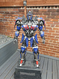 INSPIRED BY: BUMBLEBEE & OPTIMUS PRIME 120CM FROM TRANSFORMERS MAPTRANSSET