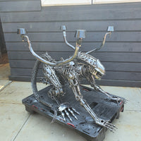 Inspired by: ALIEN FROM ALIEN VS PREDATOR TABLE MAPALIENTABLE
