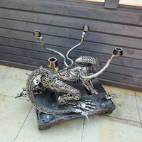 Inspired by: ALIEN FROM ALIEN VS PREDATOR TABLE MAPALIENTABLE