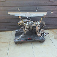 Inspired by: ALIEN FROM ALIEN VS PREDATOR TABLE MAPALIENTABLE