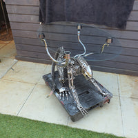 Inspired by: ALIEN FROM ALIEN VS PREDATOR TABLE MAPALIENTABLE