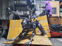 Inspired by: ALIEN FROM ALIEN VS PREDATOR TABLE MAPALIENTABLE