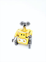 Wall E  - Medium
