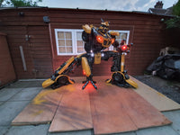 Transformers: Bumblebee LIFE SIZE - Action