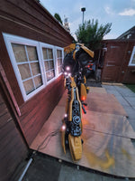 Transformers: Bumblebee LIFE SIZE - Action