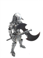 Predator 40cm BERSERKER  Standing 3 Weapons choice