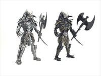 Predator 40cm ELDER  Standing 3 Weapons choice