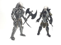 Predator 40cm ELDER  Standing 3 Weapons choice