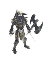 Predator 40cm ELDER  Standing 3 Weapons choice