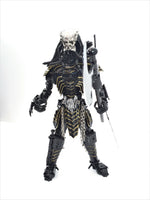 Predator 40cm ELDER  Standing 3 Weapons choice