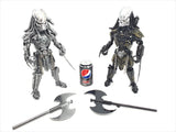 Predator 40cm FUGITIVE  Standing 3 Weapons choice