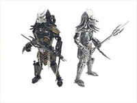 Predator 40cm FUGITIVE  Standing 3 Weapons choice