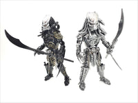 Predator 40cm FUGITIVE  Standing 3 Weapons choice