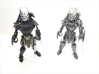 Predator 40cm FUGITIVE  Standing 3 Weapons choice