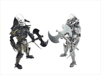 Predator 40cm FUGITIVE  Standing 3 Weapons choice