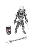 Predator 40cm FUGITIVE  Standing 3 Weapons choice