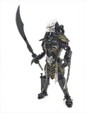 Predator 40cm FUGITIVE  Standing 3 Weapons choice