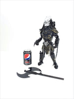 Predator 40cm JUNGLE HUNTER Standing 3 Weapons choice