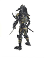Predator 40cm JUNGLE HUNTER Standing 3 Weapons choice