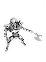 Predator 30cm Mask Off - Axe And Shield